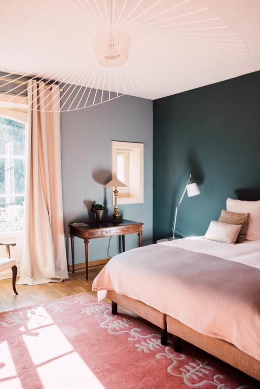 Chambre Lit Queen-Size - Vue sur Jardin